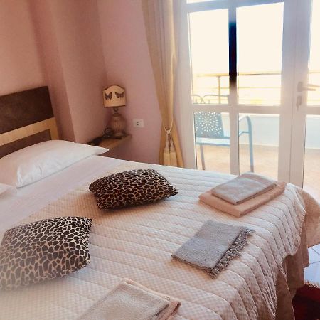 Casa Vacanze Nail Vlorë Esterno foto
