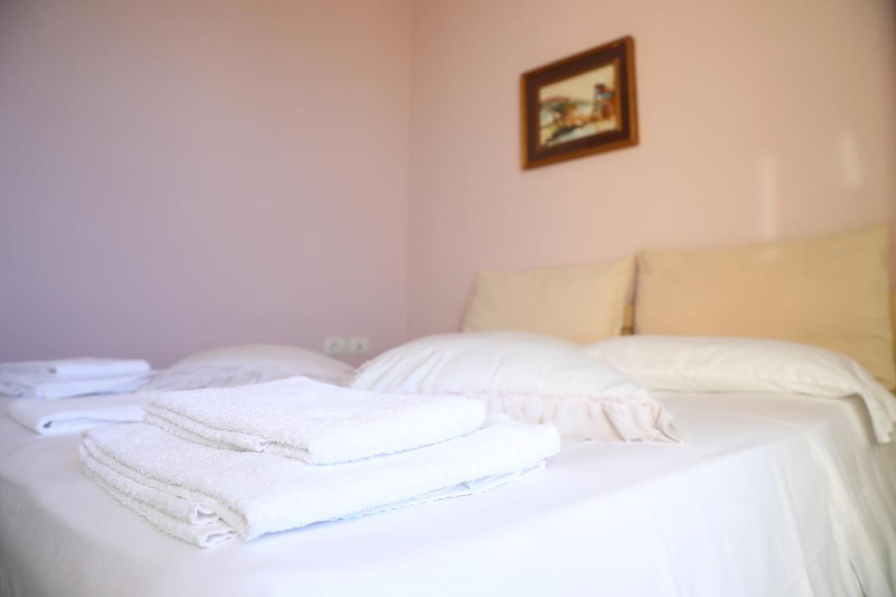 Casa Vacanze Nail Vlorë Esterno foto