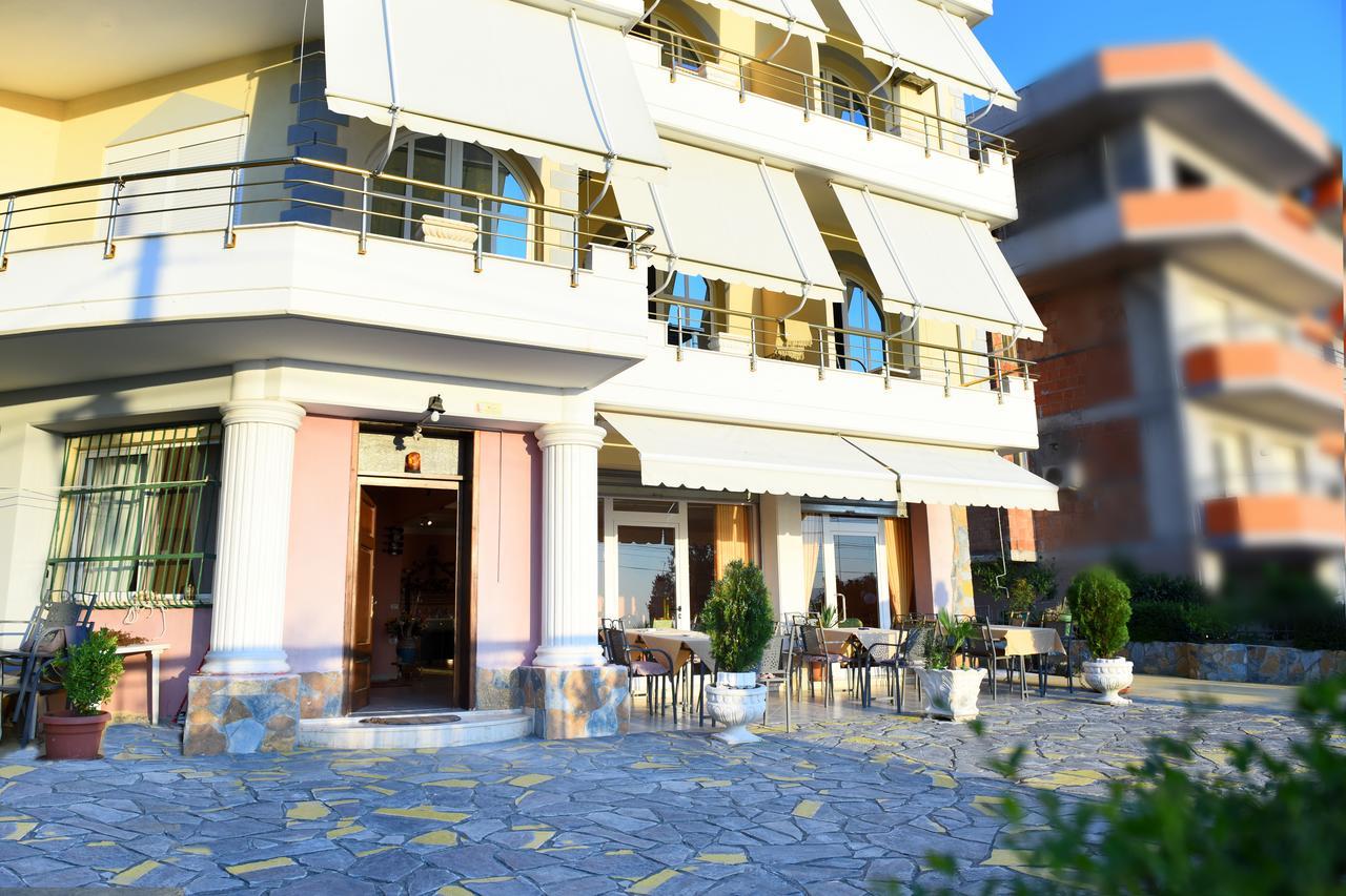 Casa Vacanze Nail Vlorë Esterno foto